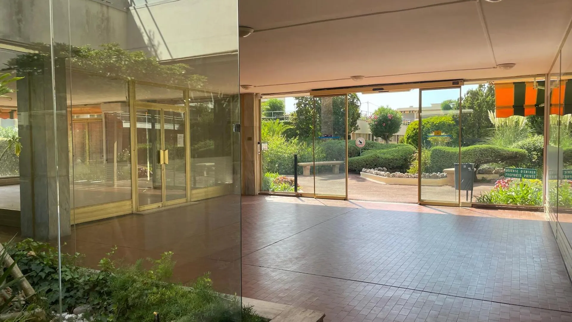 Parc De La Croisette Apartment Cannes France